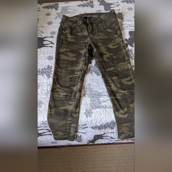 American Eagle Jeans - Picture 2 of 2